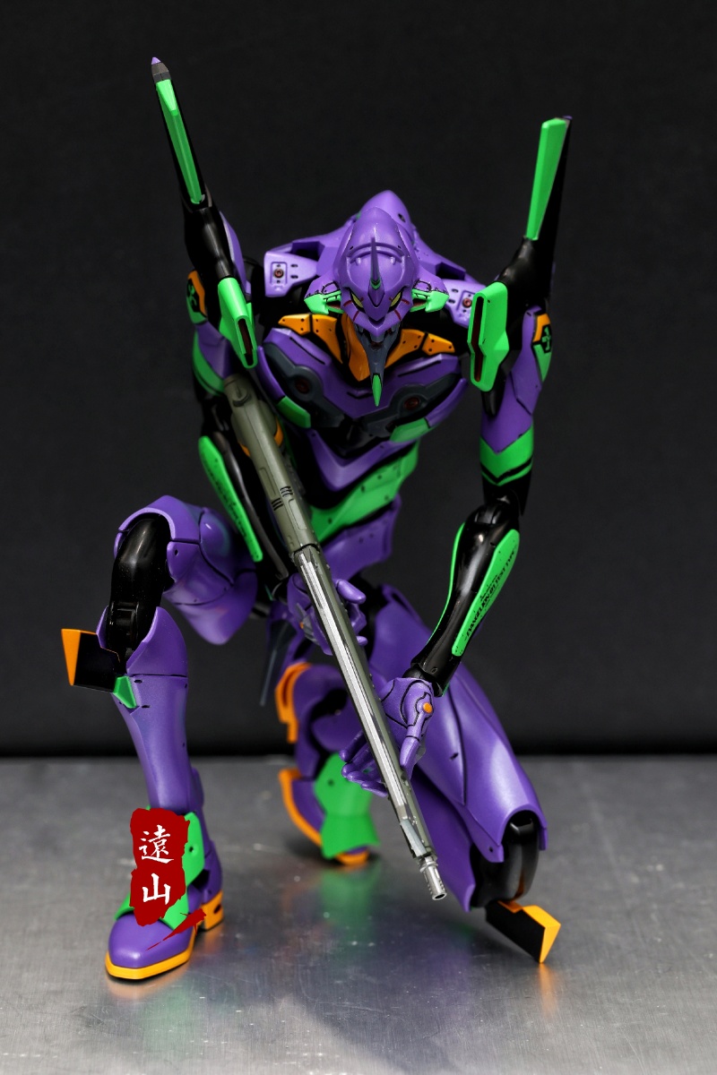 threezero的eva初号机金属质感十足