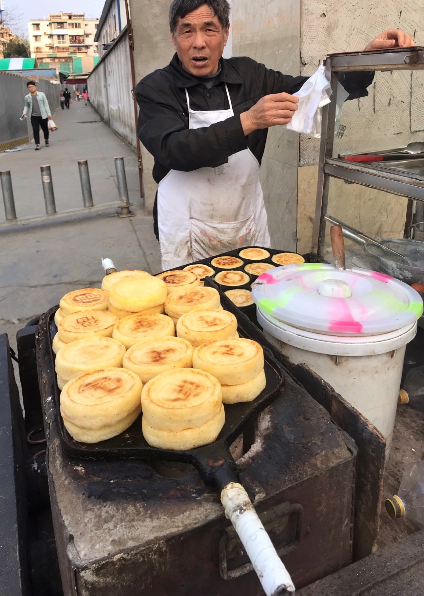 路边小吃摊摄于成都