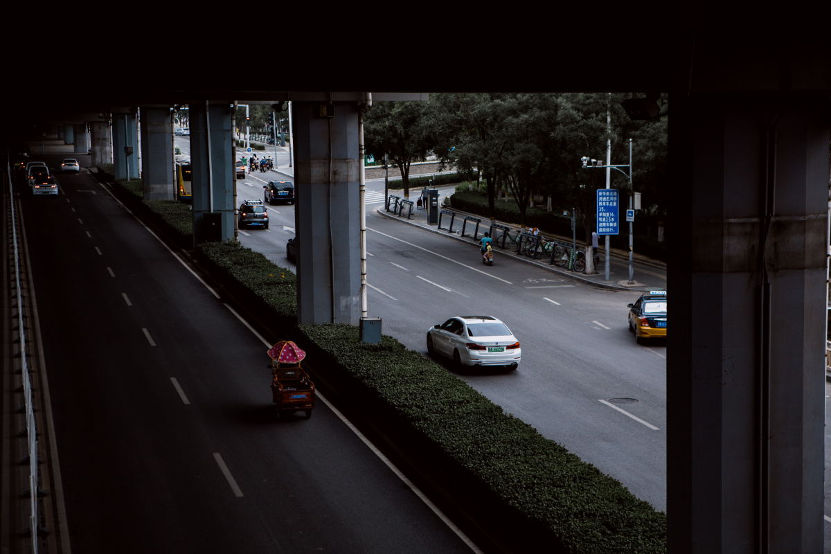 从天桥上往下拍你会拍到什么