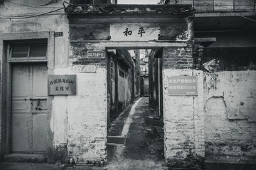城中村出租屋的那些人与事。