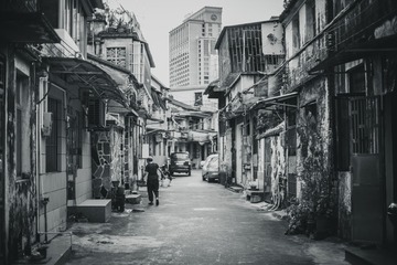 高楼之下......