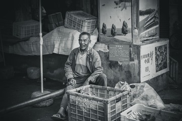 卖菜阿叔。