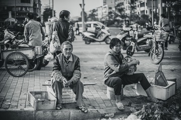 淡淡的人与事。