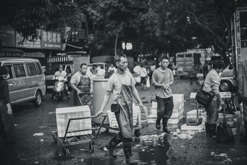 凌晨四点半的海鲜批发市场！