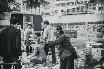老细送多俩颗菜俾黎。