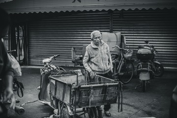 早市。