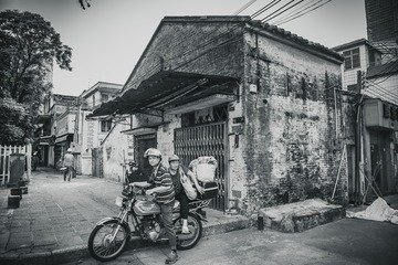 城中村出租屋的那些人与事。