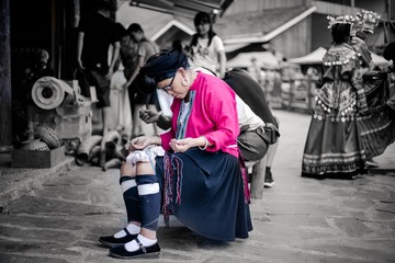 绣娘。