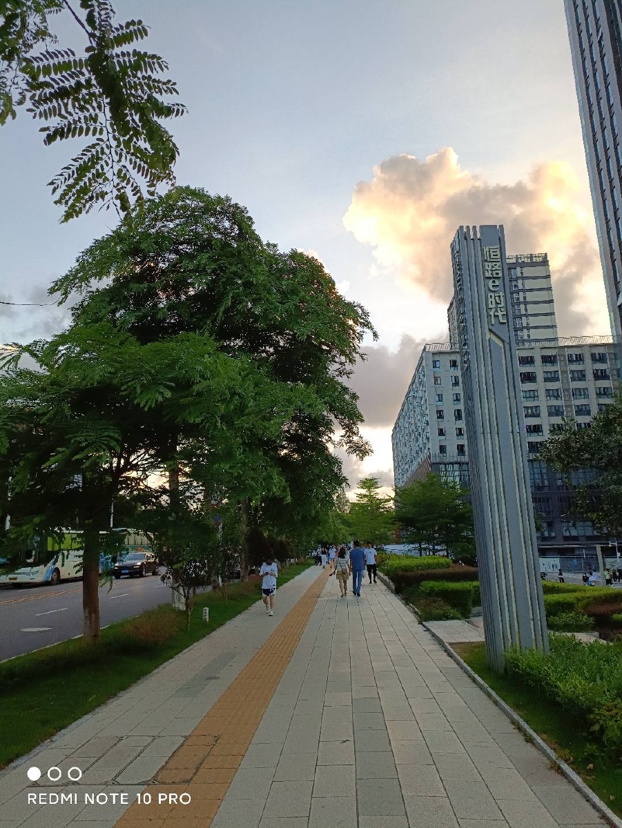 红米note10pro随手拍 - 摄影师162400139049237 - 图虫