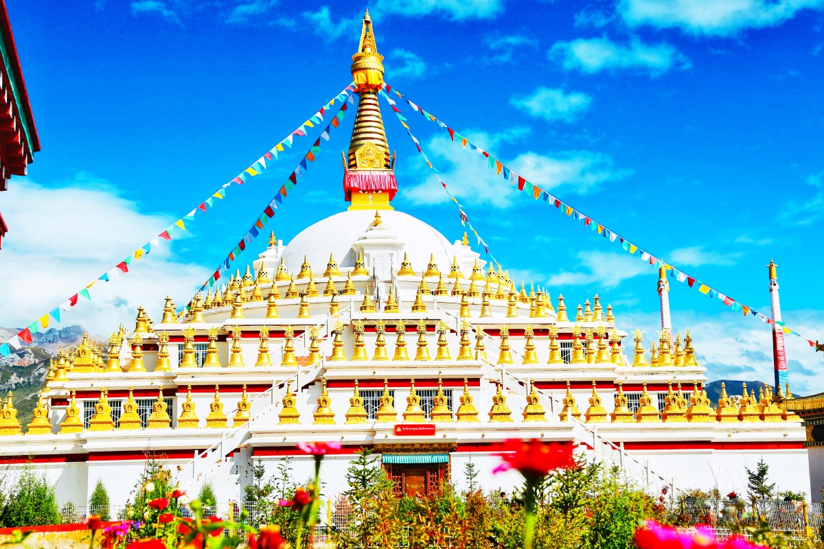 秘境囊谦之阿育王塔