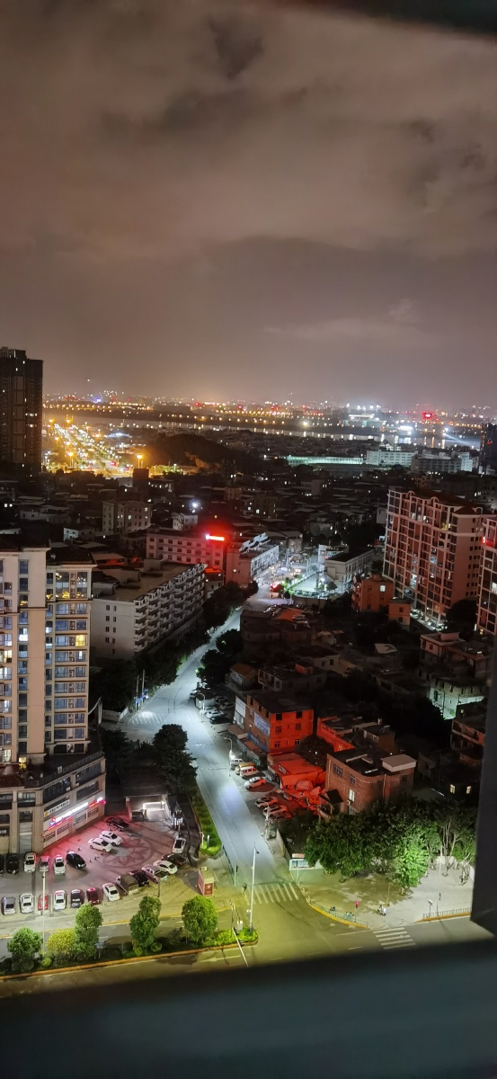 华灯初上夜景依旧