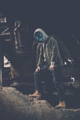 001