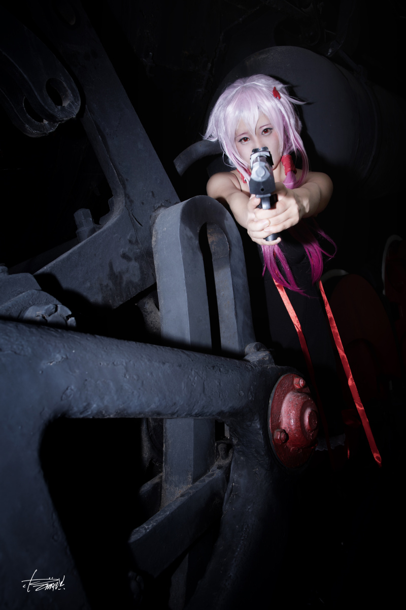 罪恶王冠楪祈葬仪社黑礼服