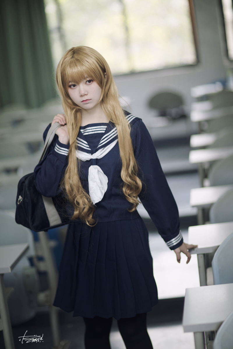 龙与虎逢坂大河校服