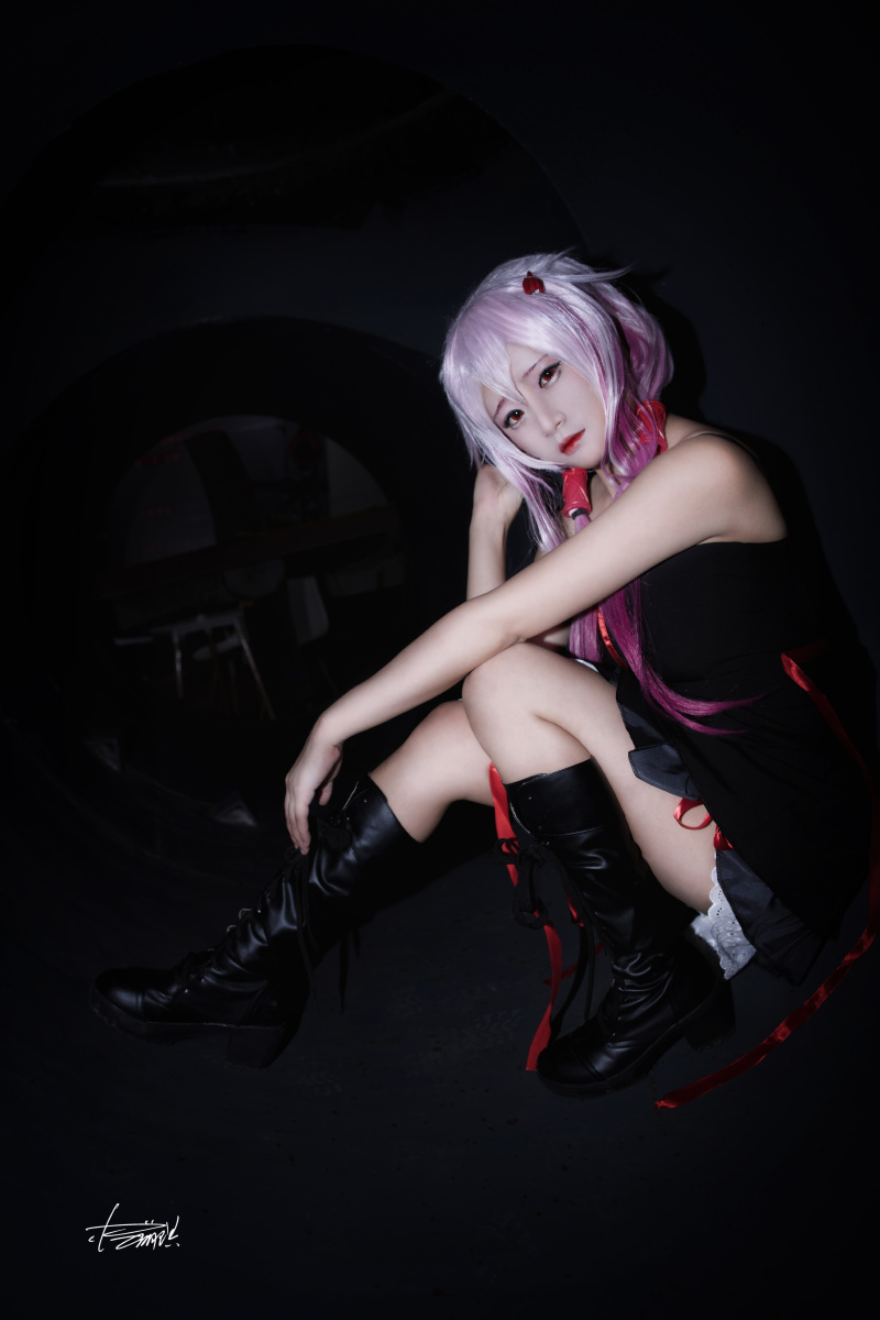 罪恶王冠楪祈葬仪社黑礼服