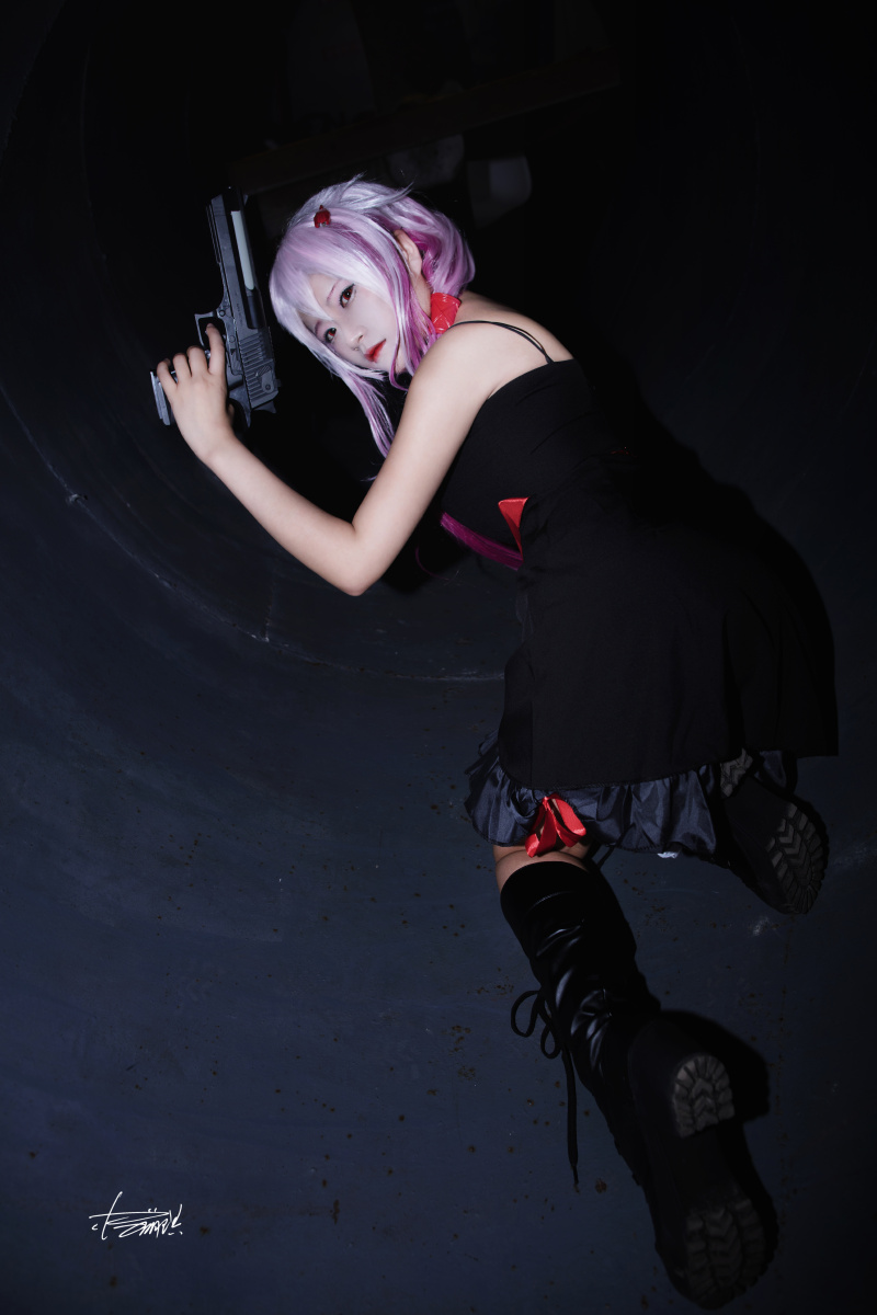 罪恶王冠楪祈葬仪社黑礼服