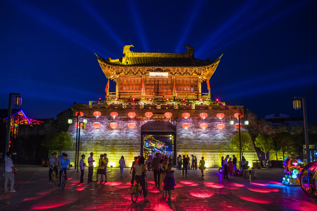 "十一"黄金周期间,这座古韵流芳的江南宋城,在时光缄默里华丽转身,美