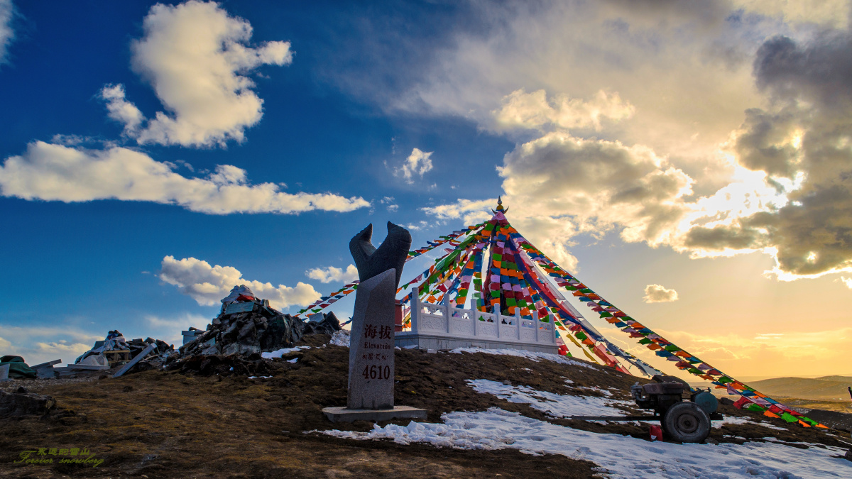 1吨,纯铜玛多县海拔多少黄河源头纪念碑 航拍玛多巴颜郎玛山
