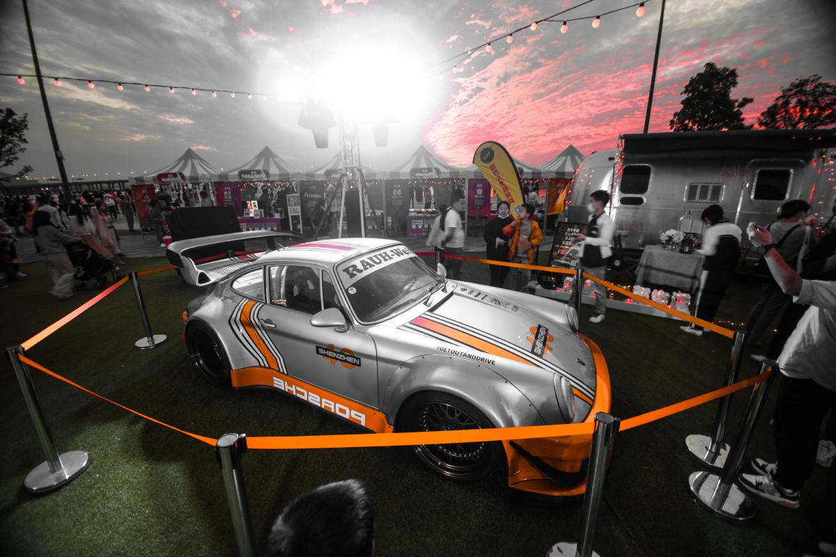 神奇车库保时捷