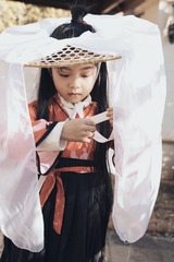 001