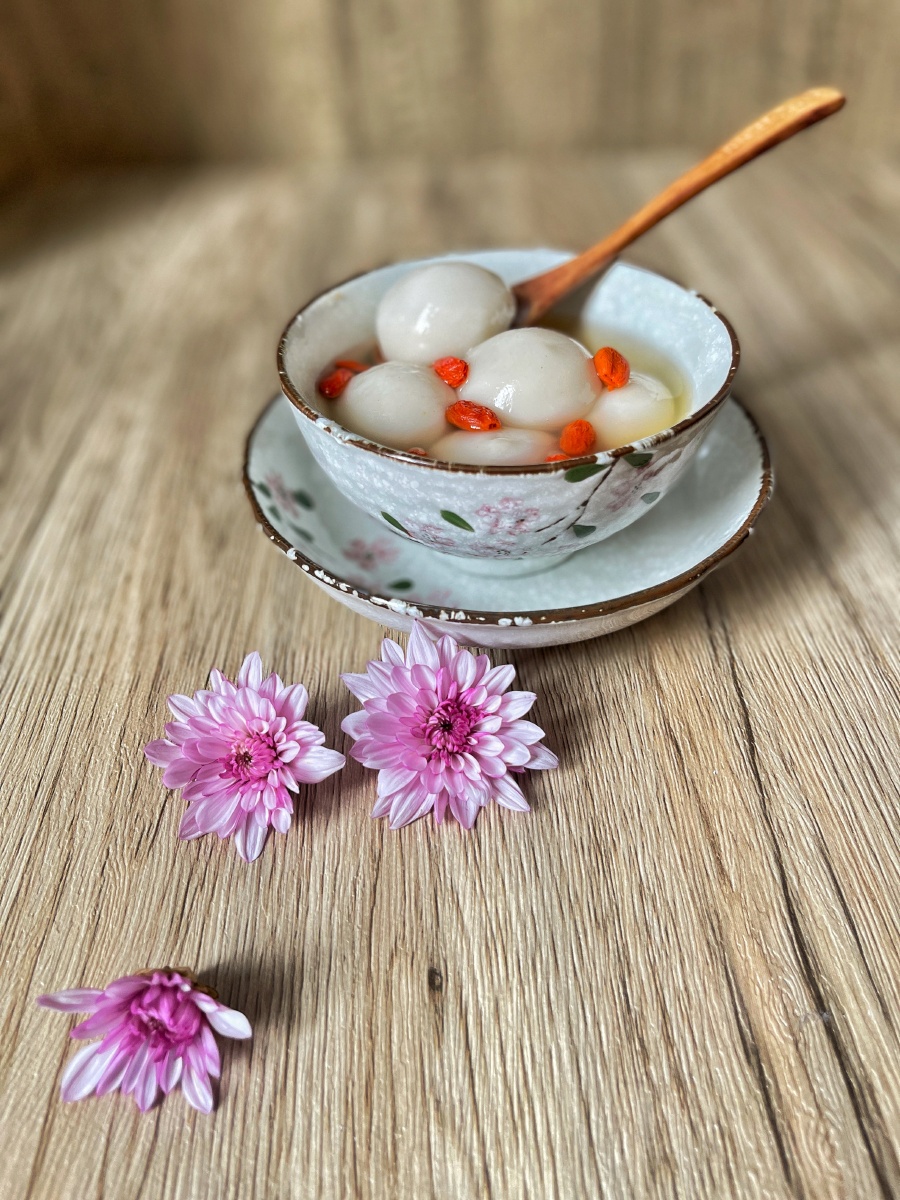 元宵节团团圆圆吃汤圆陌上芳菲