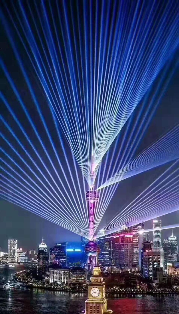 东方明珠夜景灯光璀璨