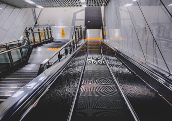 630957