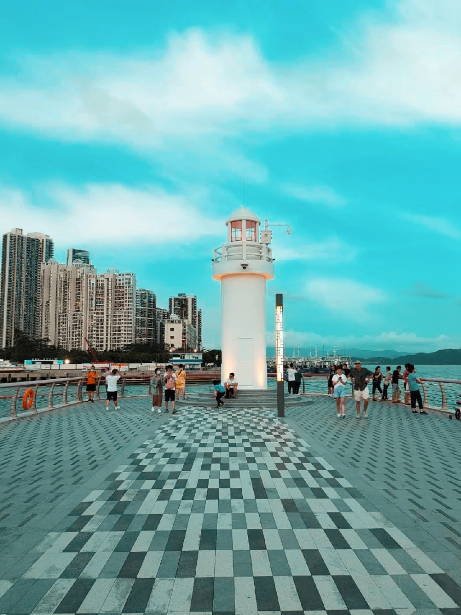 深圳湾防波堤公园最美灯塔