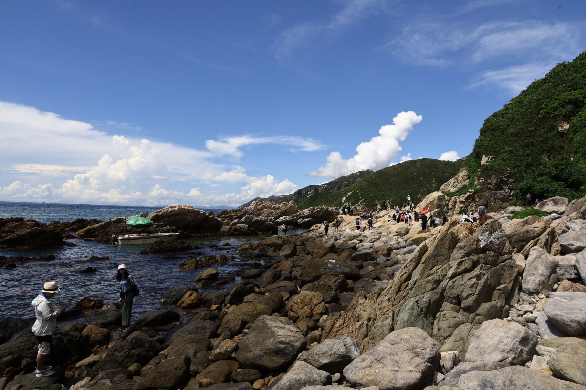 深圳最美海岸线东西涌