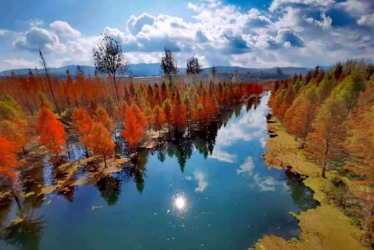 云南昆明旬尾村美景