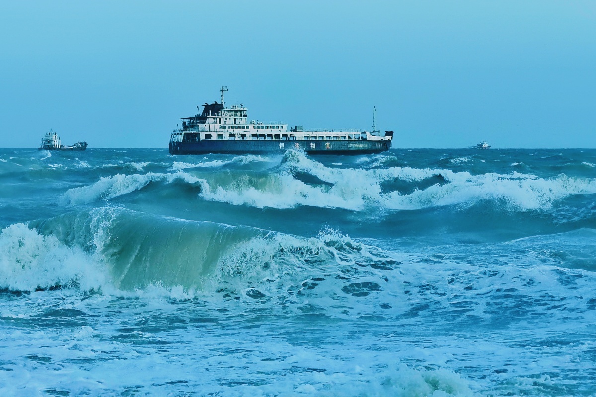 汹涌澎湃的大海