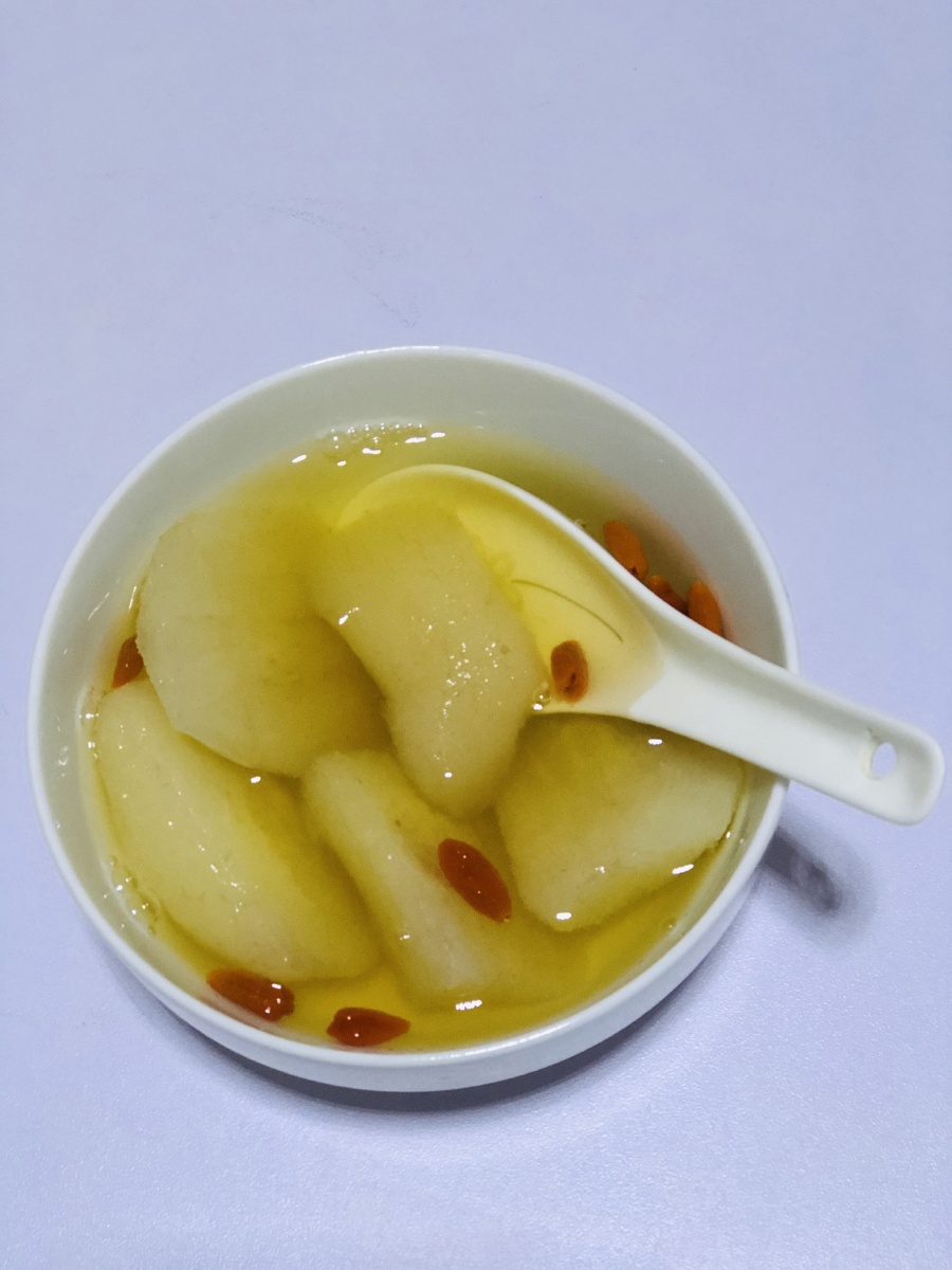 苹果梨子枸杞甜汤,养身佳品