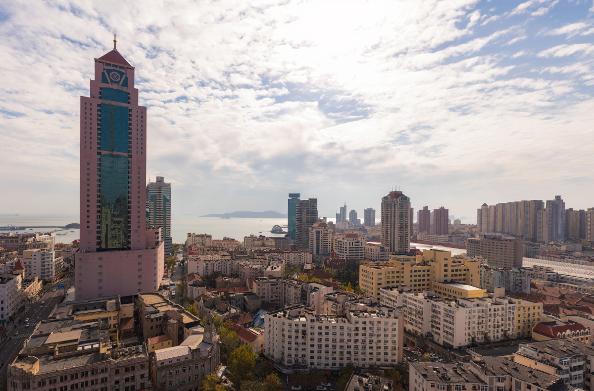 青岛中山路一带老城区,百盛大厦曾经是地标建筑了吧brookyu关注
