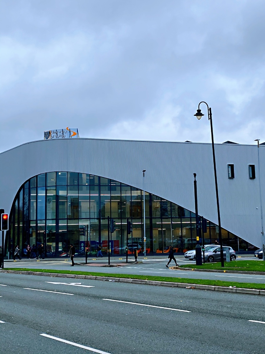 英国博尔顿大学汽车系