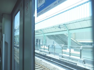 159086