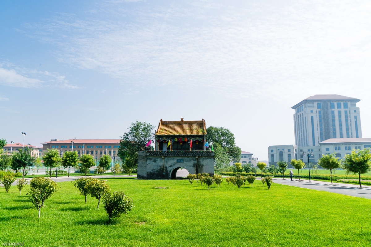 高等学府里的文物景点