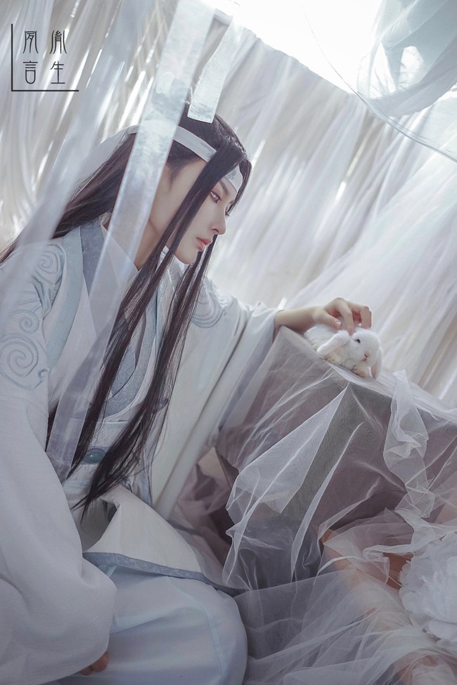 魔道祖师蓝忘机cos第一眼看到我的心跳就疯狂心动