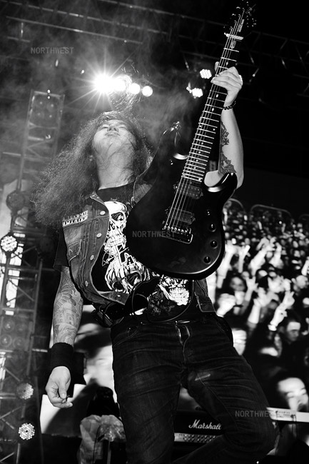 摇滚之夜 - 生活, 黑白, 50mm, 云南 - 摇滚之夜 - 西北偏北 - 图虫