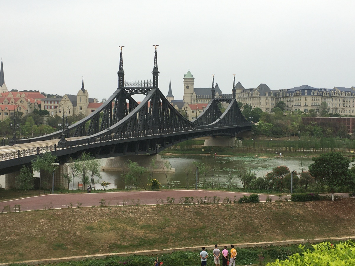 东莞欧洲小镇华为之桥