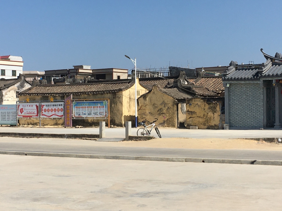 粤东陆丰甲东镇石清村口