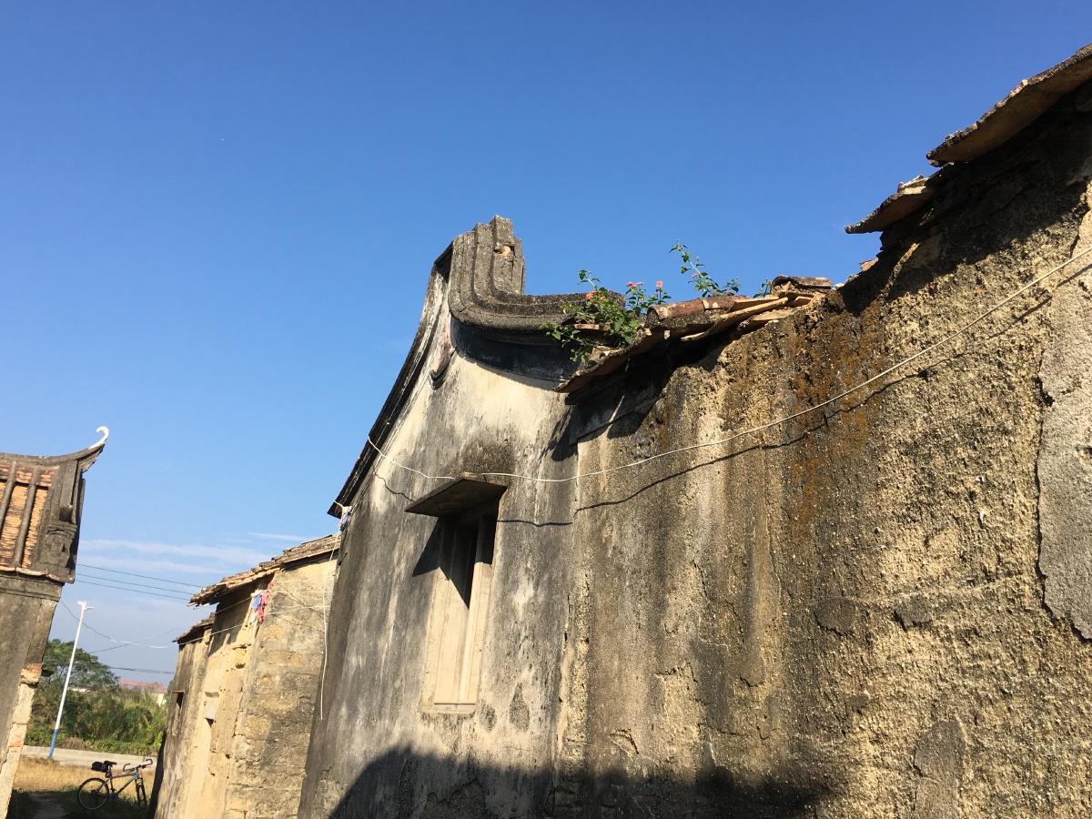 粤东惠来西溪镇山陇村口