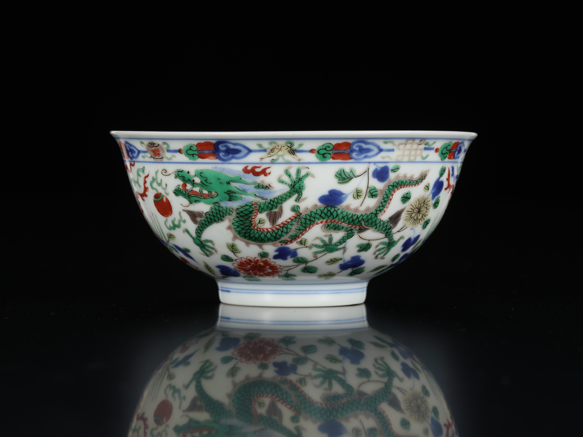 康熙五彩龙凤花卉纹碗官窑
