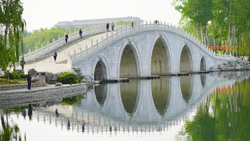 134315