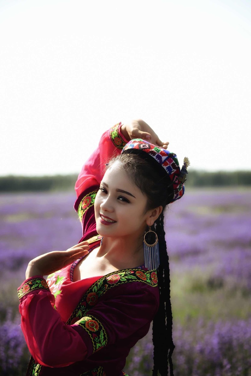 快乐精灵大美新疆伊犁美女二