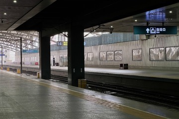 925A8AEA-5FDE-4804-B85E-E97AB3E8CE0E/L0/001