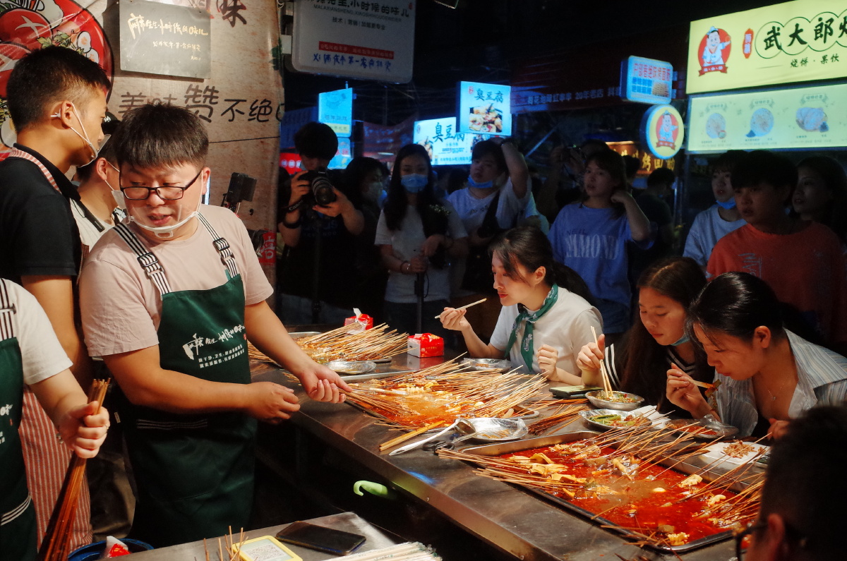 成都犀浦夜市的串串香