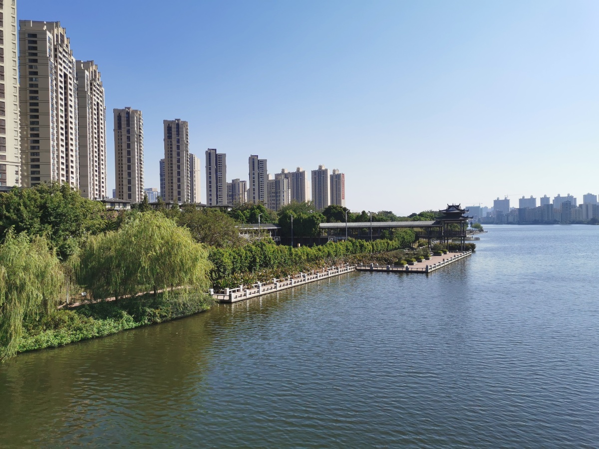 惠州富人区金山湖湖心岛