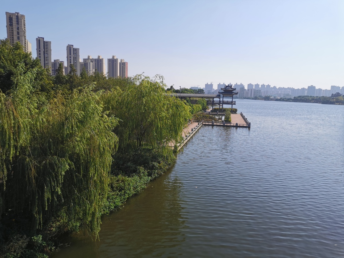 惠州富人区金山湖湖心岛