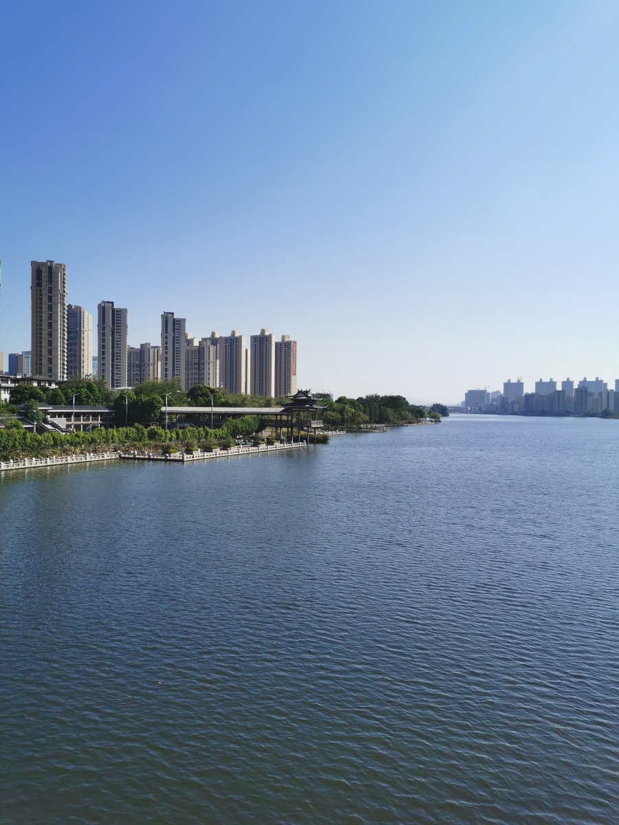 惠州富人区金山湖湖心岛