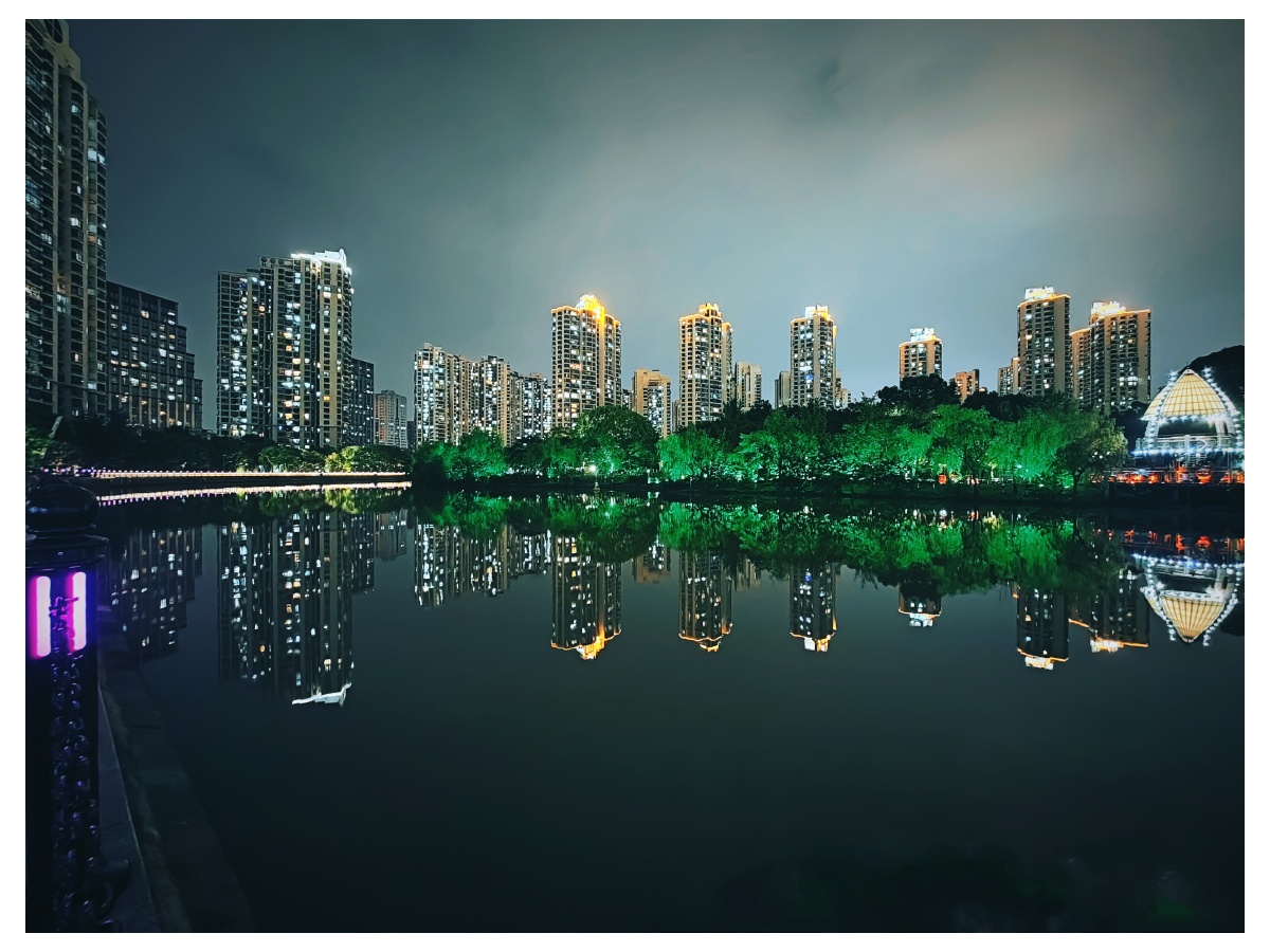 梦清园中远两湾城夜景苏州河